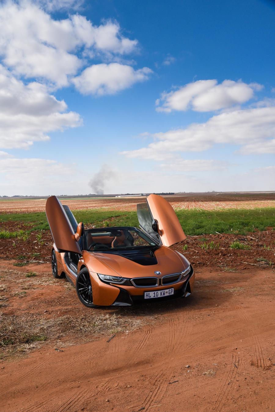  BMW i8 Roadster (I15) 2018 года  (ZA) (фото 11 из 44)